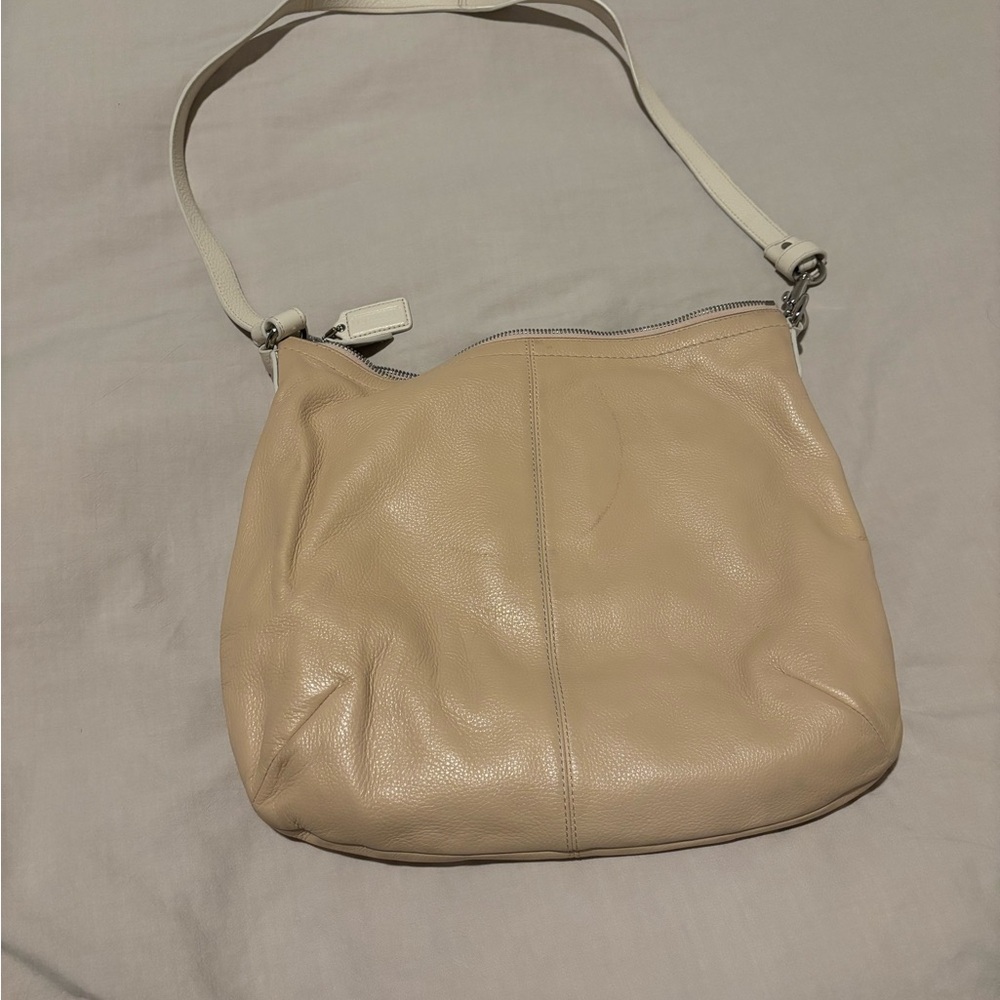 Coach Penelope Beige Leather Shoulder Bag - Picture 3 of 6